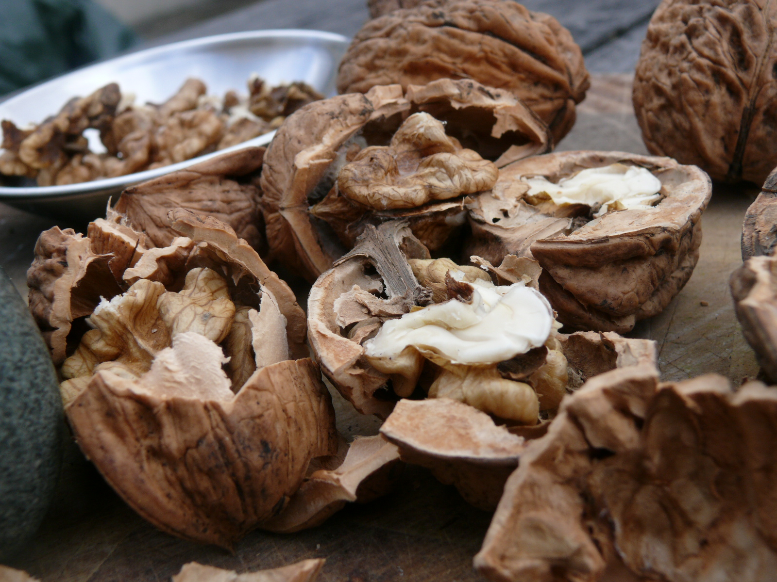 walnuts for muhamrra