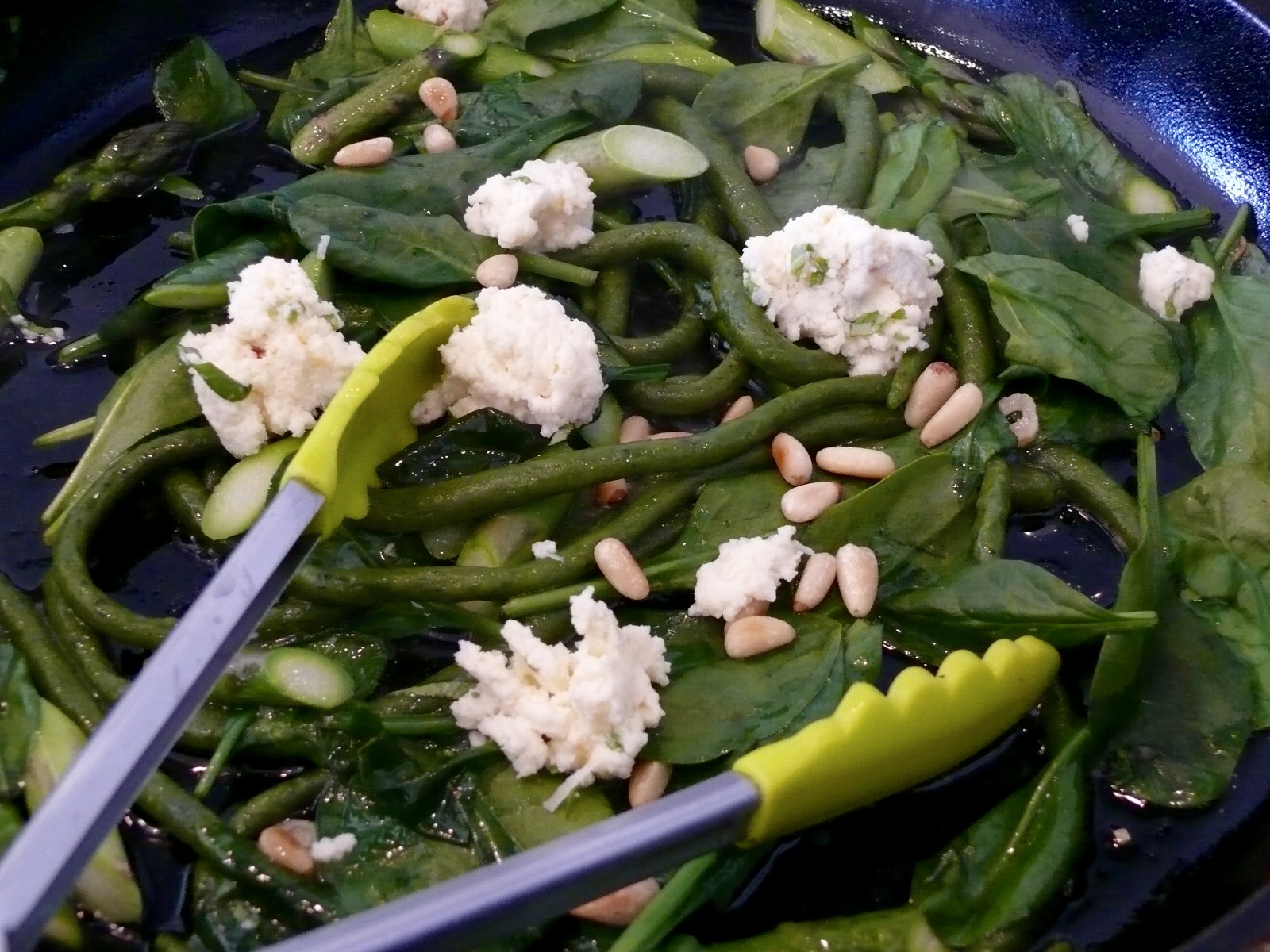 superfood spinach pici pasta